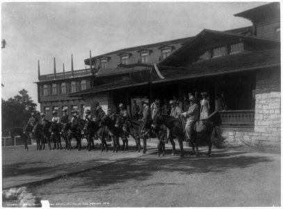 Trail party leaving hotel El Tovar, Grand Canyon, Ariz. LCCN2002718442