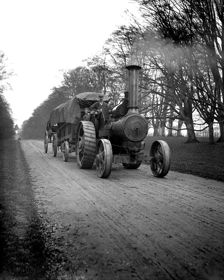 Traction engine YORYM-S197