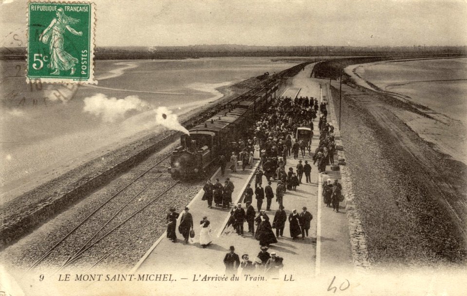 Train-mont-saint-michel-digue-voitures-ouest