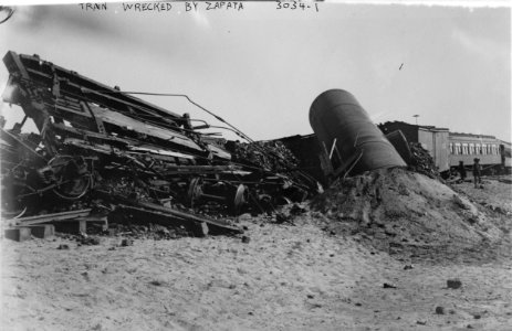 Train wrecked by Zapata LCCN2014695817
