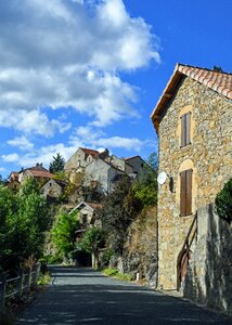 Village lozère road