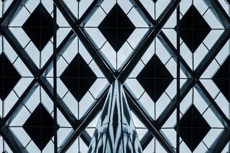 Structure metallic design