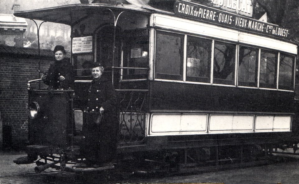Tramway de Rouen - Wattwoman et receveuse en 1916