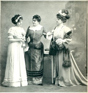 Traitdunion-theatre178-15mai1906-lantelme-delphinerenot-luciegerard-int