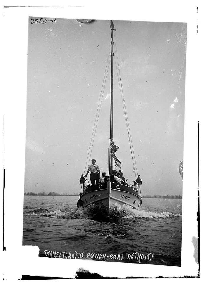 Trans-Atlantic power-boat DETROIT LCCN2014692061