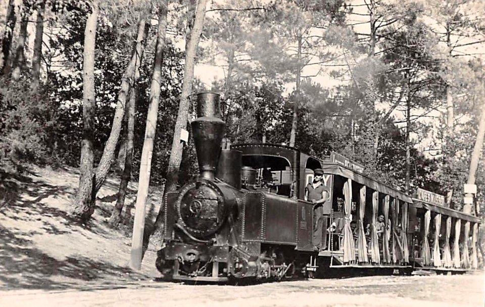 Tramway de Royan. Embranchement de St-Georges à la station du Parc déposé en 1937 (01)