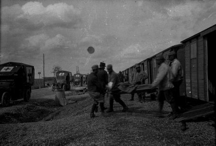 Transbordement blessés - Train sanitaire