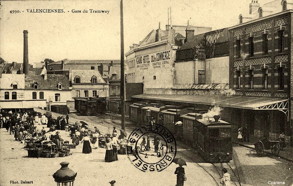 Tramway place du marché aux herbes