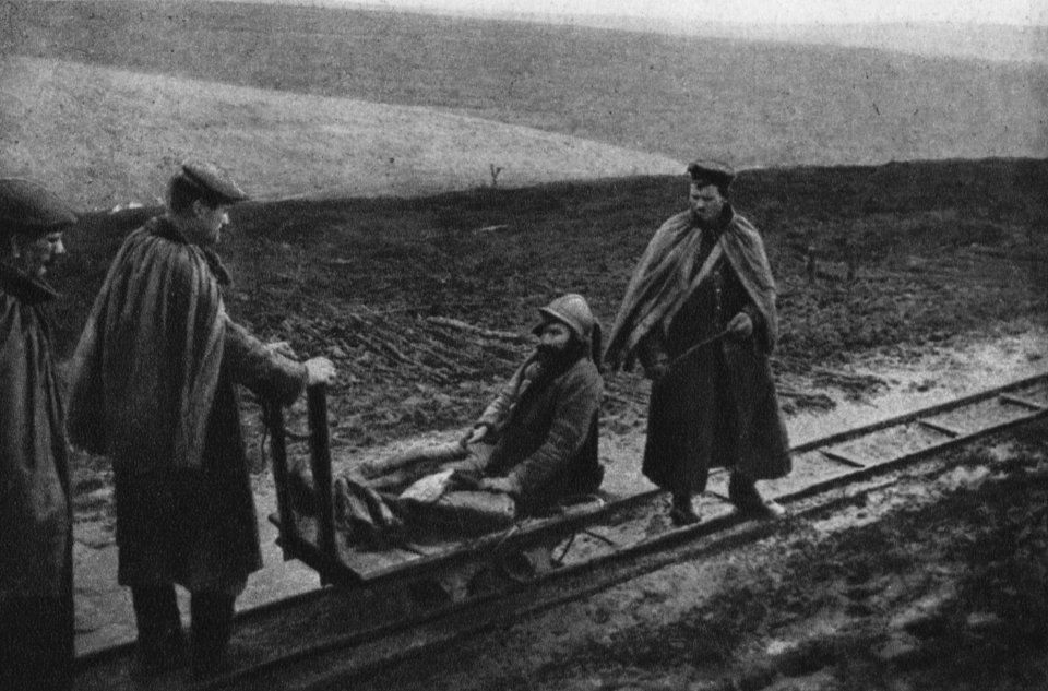 Transport eines verwundeten Franzosen