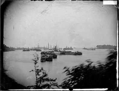Transport fleet on James River - NARA - 529308 photo