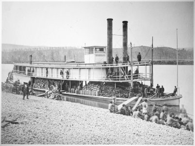 Transport steamer Missionary on Tennessee River, ca. 1863 - NARA - 533124 photo