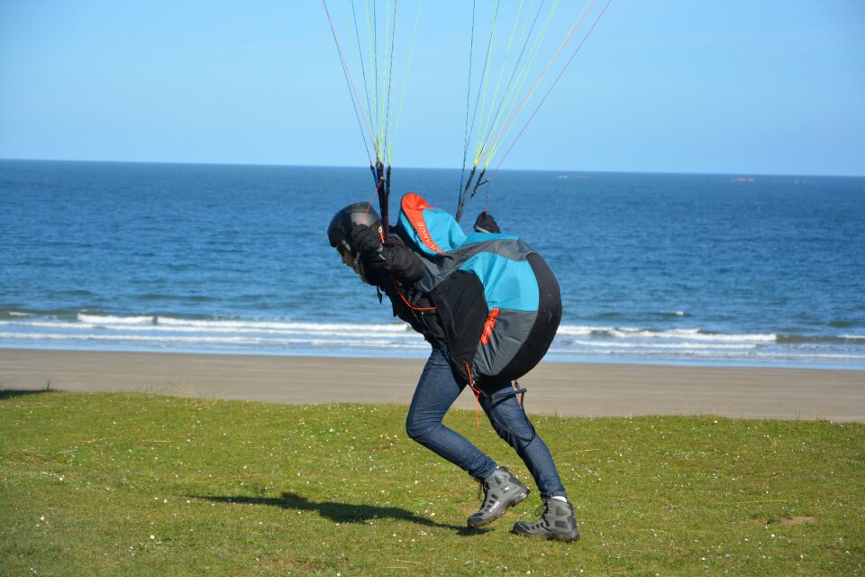 Harness the seat of the paraglider pilot seat paragliding sea