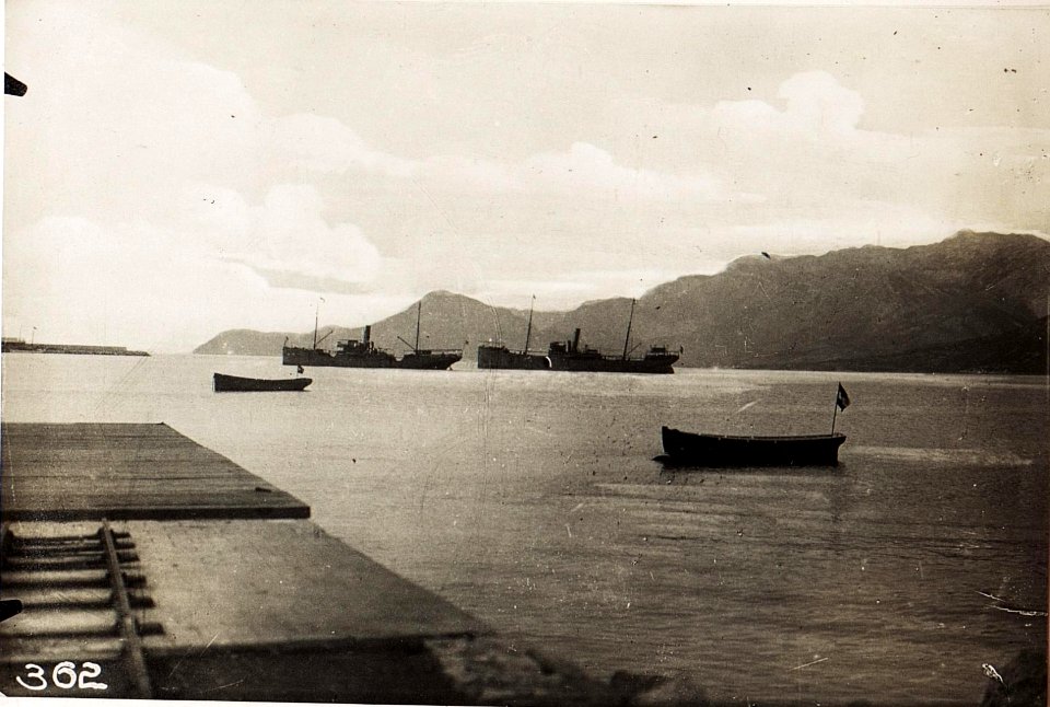 Transportschiffe im Hafen von Antivari. (BildID 15572067)