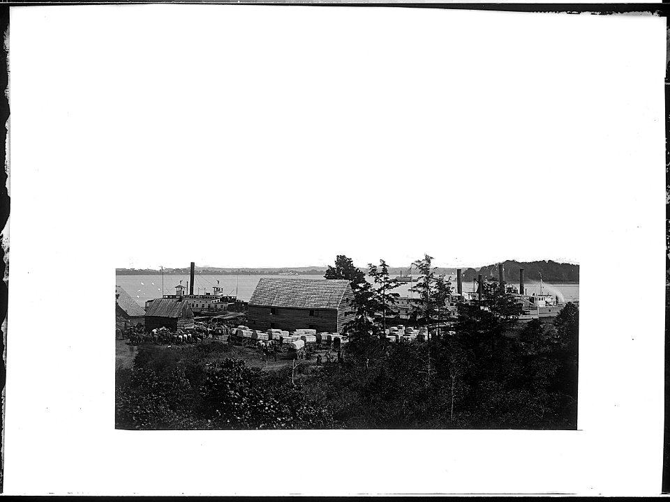 Transports on Potomac River, Jones Point - NARA - 524591