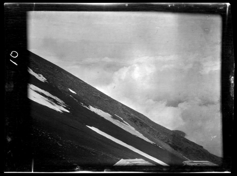 Travel views of Japan and Korea LOC agc.7a04522