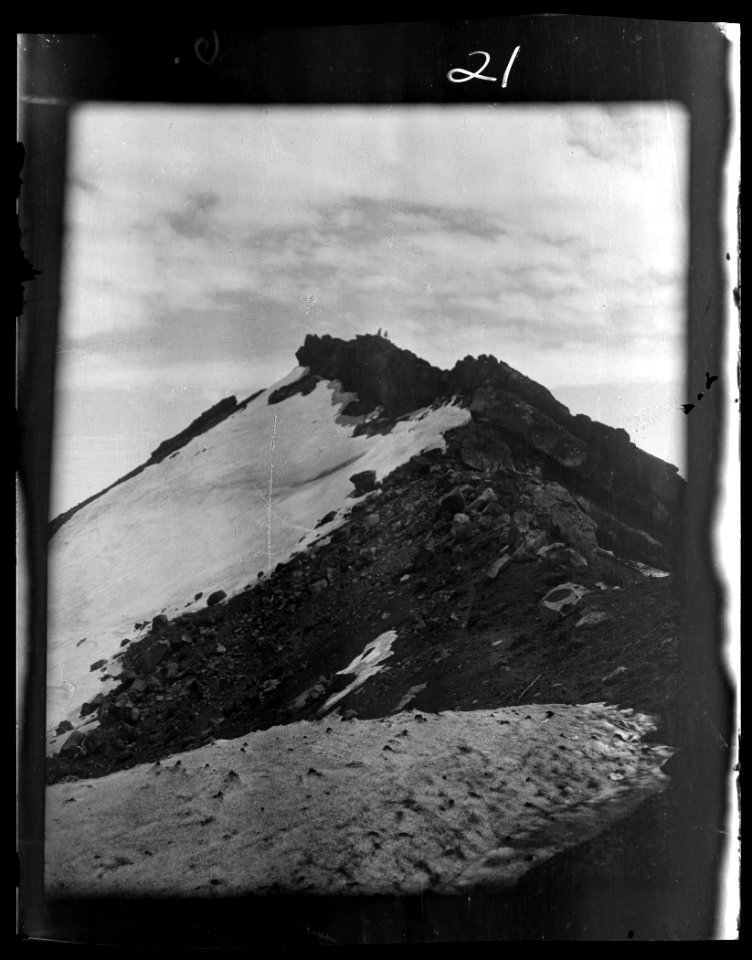 Travel views of Japan and Korea LOC agc.7a04532