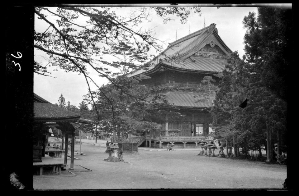 Travel views of Japan and Korea LOC agc.7a04546