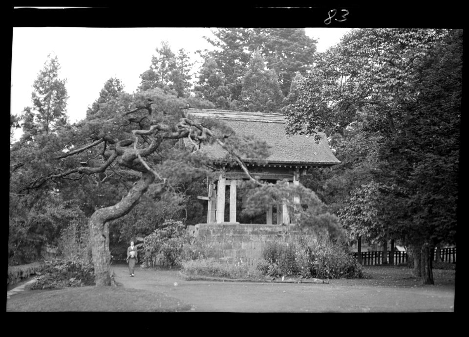 Travel views of Japan and Korea LOC agc.7a04593
