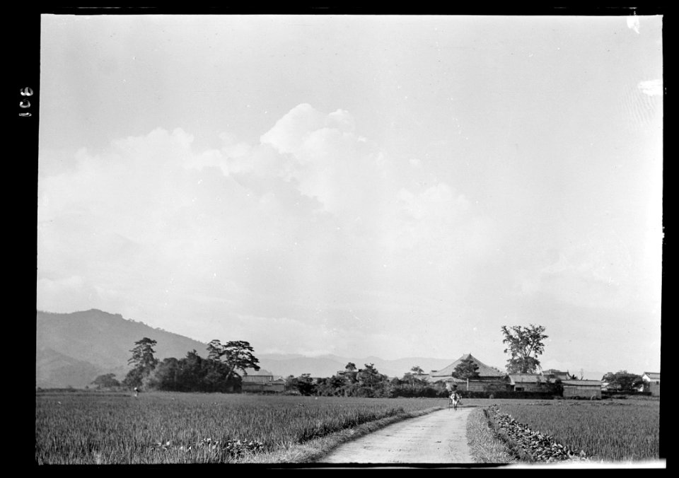 Travel views of Japan and Korea LOC agc.7a04619
