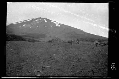 Travel views of Japan and Korea LOC agc.7a04666