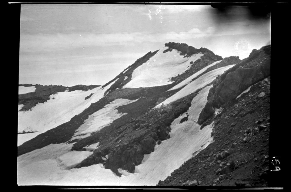 Travel views of Japan and Korea LOC agc.7a04670