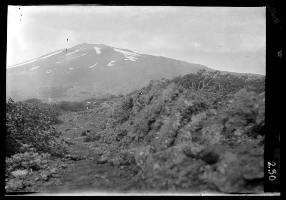 Travel views of Japan and Korea LOC agc.7a04735