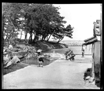 Travel views of Japan and Korea LOC agc.7a04716