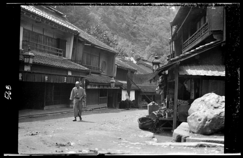 Travel views of Japan and Korea LOC agc.7a05066