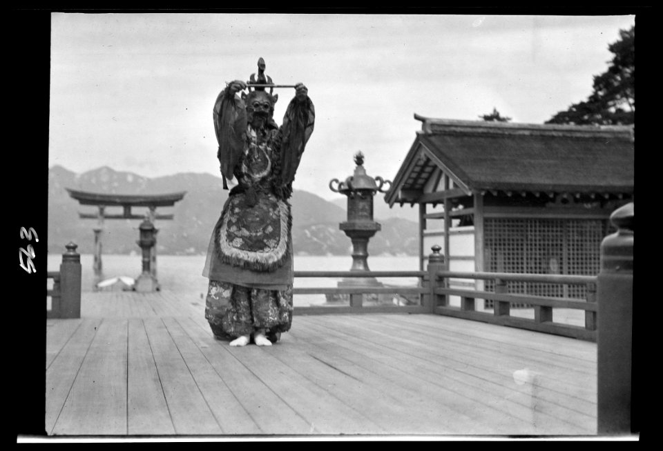 Travel views of Japan and Korea LOC agc.7a05061