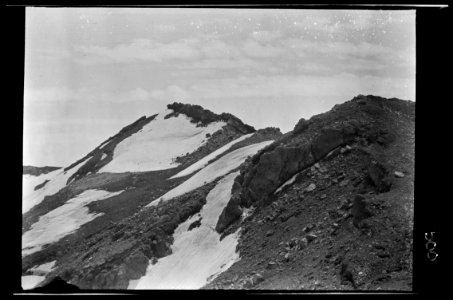 Travel views of Japan and Korea LOC agc.7a04996