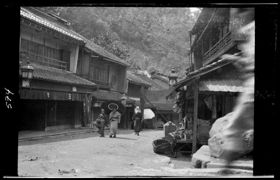 Travel views of Japan and Korea LOC agc.7a05072