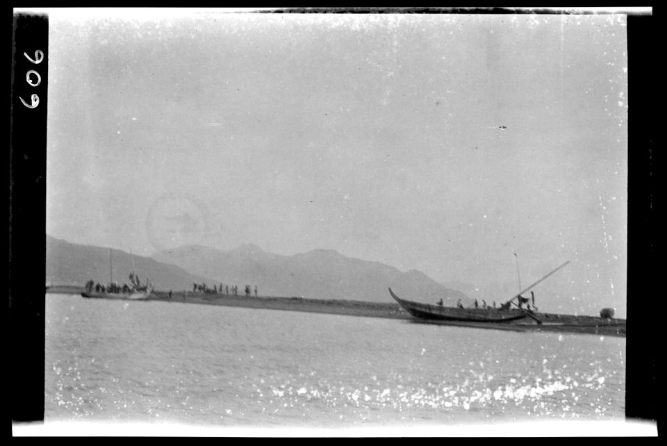 Travel views of Japan and Korea LOC agc.7a05105