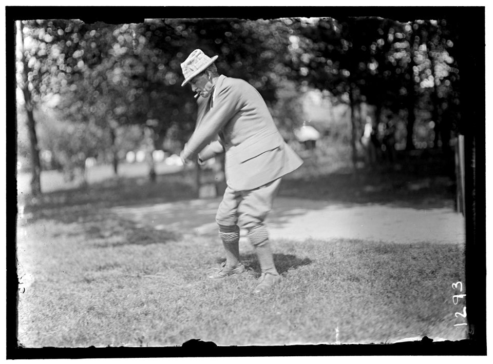 TRAVIS, WALTER. PLAYING GOLF LOC hec.01062
