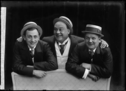 Tre trallande pojkar, undated photo - SMV - NTTP001