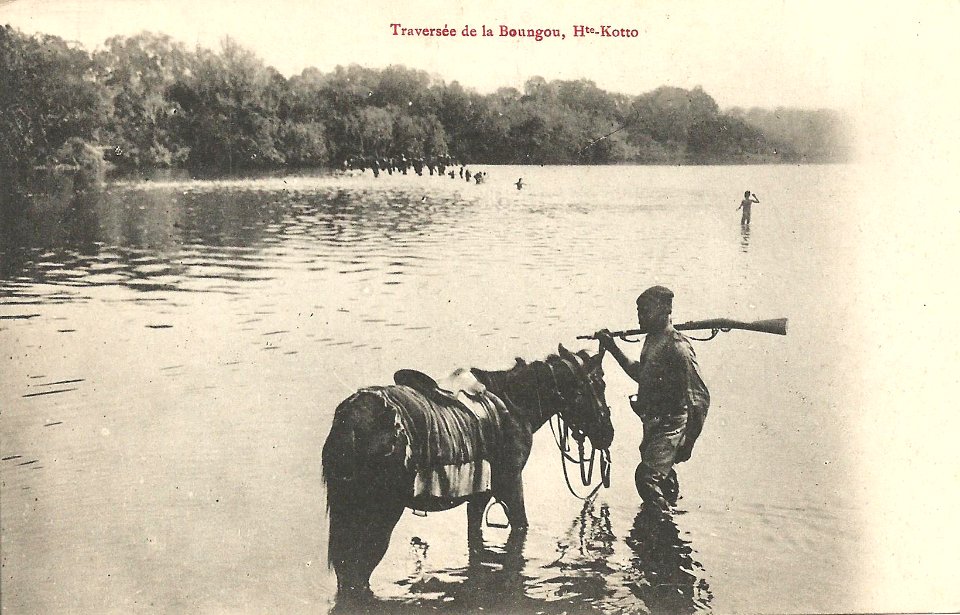 Traversée de la Boungou, Hte-Kotto