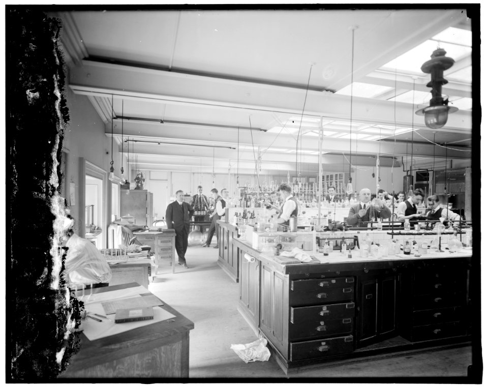 Treasury Dept. lab LOC hec.14167