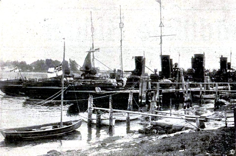 Travemünde Damals – Hochseeflotte – Torpedoflottille – Zollbrücke