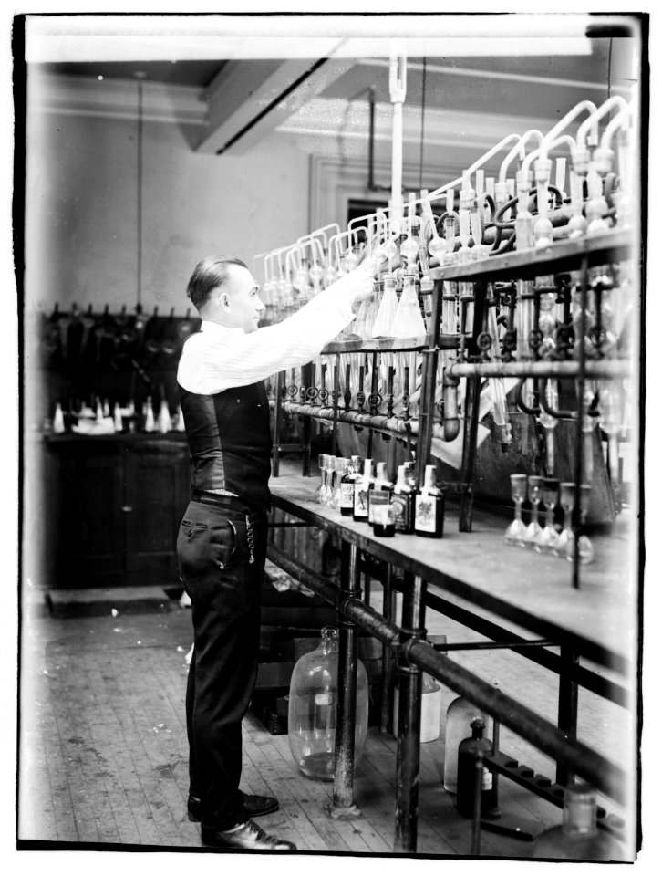 Treasury, Internal Rev. Chemist G.F. Beyer LCCN2016827375