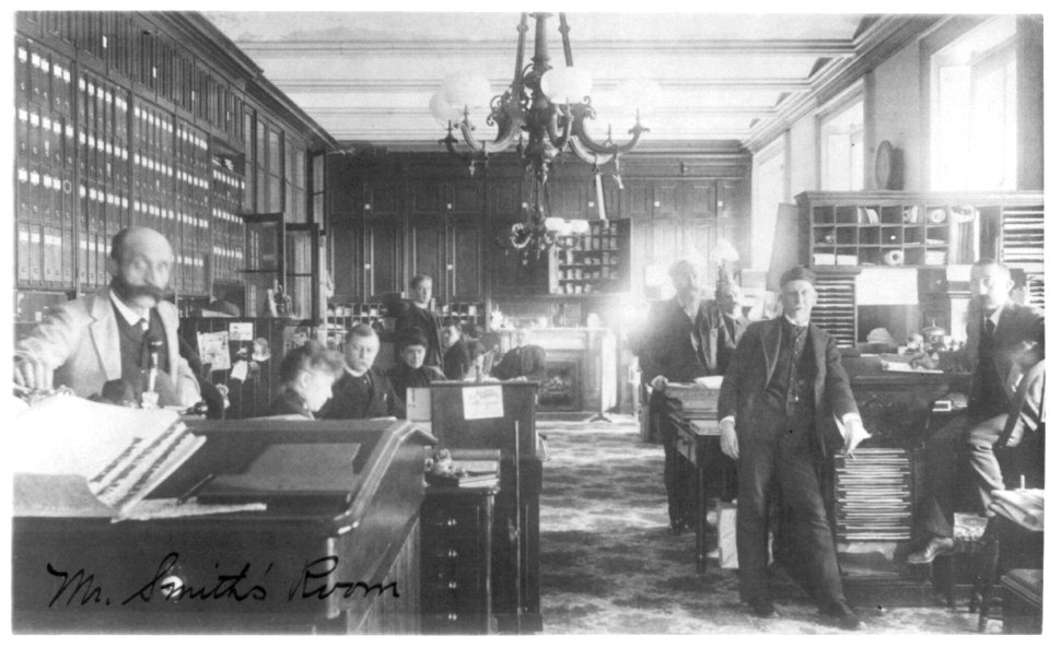 Treasury Dept. employees - Mr. Smith's room LCCN2001704529