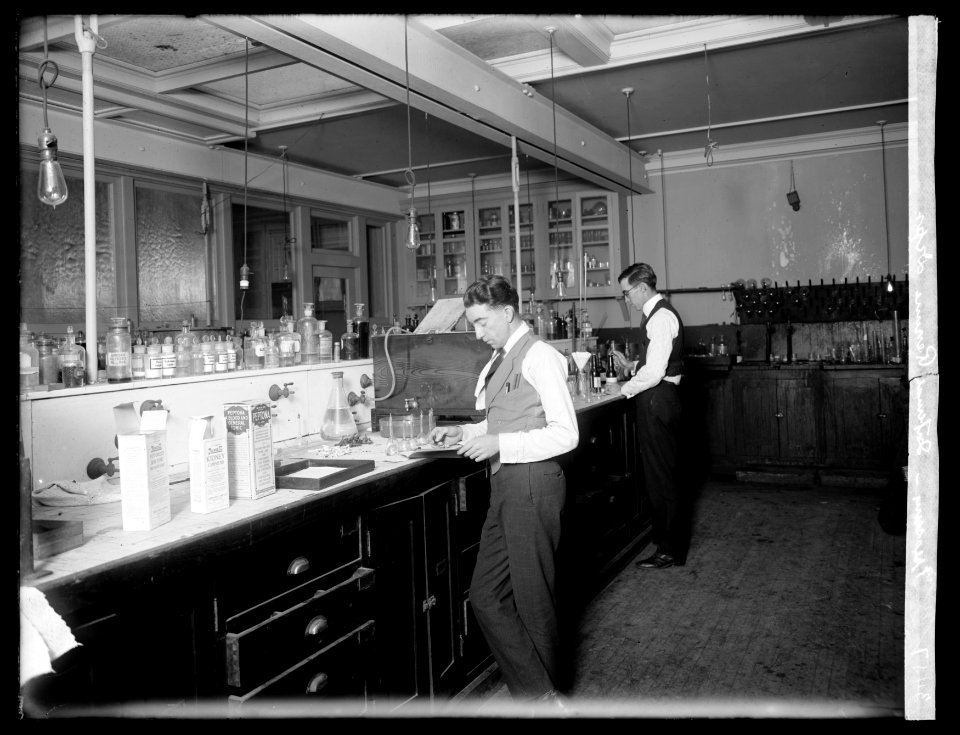 Treasury, Internal Revenue Dept., (Washington, D.C.) LCCN2016851380