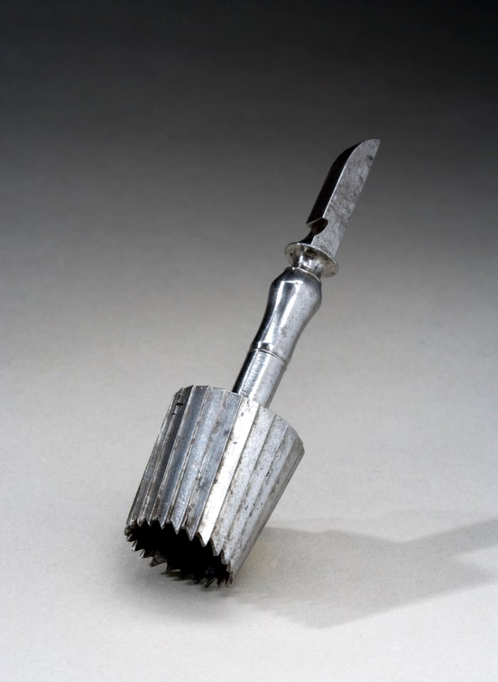 Trepaneringsborr, v. Döblen - Livrustkammaren - 42448