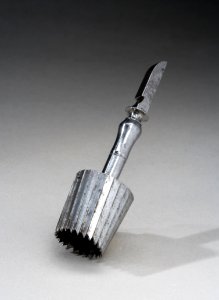 Trepaneringsborr, v. Döblen - Livrustkammaren - 42448