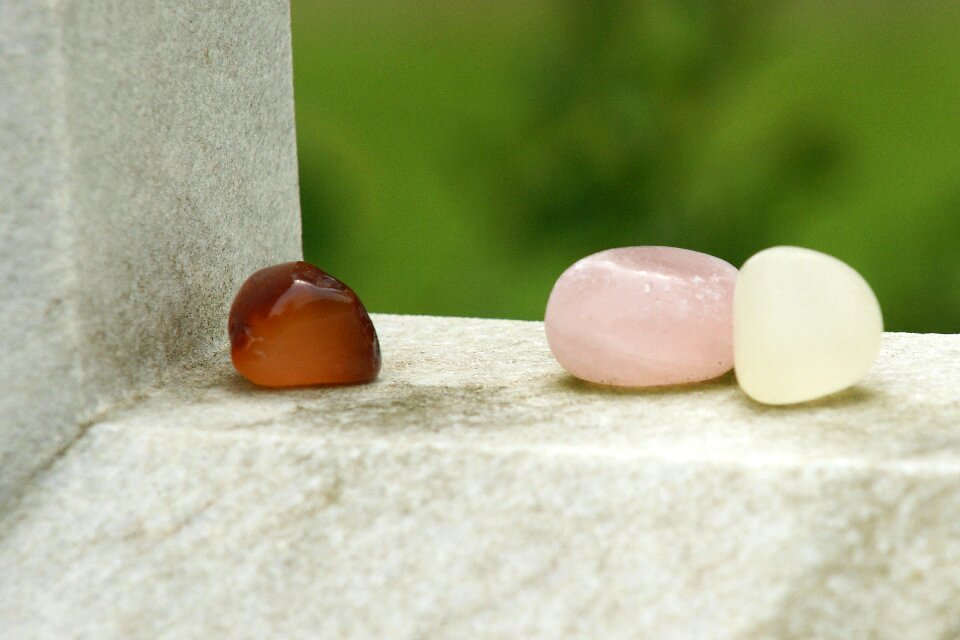 Glass beads colorful stone structure