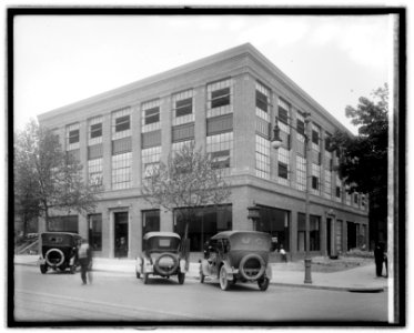 Trew Motor Co. exterior, (Washington, D.C.) LCCN2016851910
