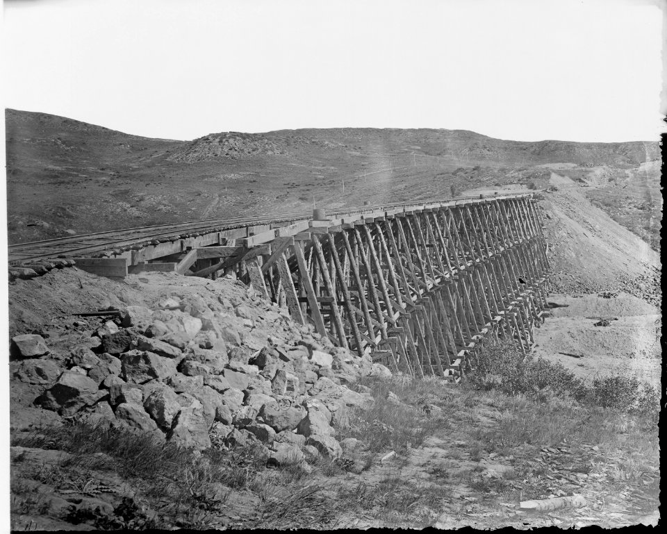 Trestle work, Echo Canyon, 450 feet long and 75 feet high. Summit County, Utah. - NARA - 516630