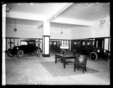 Trew Motor Co. interior, (Washington, D.C.) LCCN2016851919