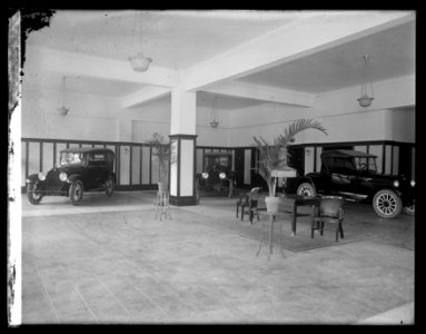 Trew Motor Co. show room, (Washington, D.C.) LCCN2016852175