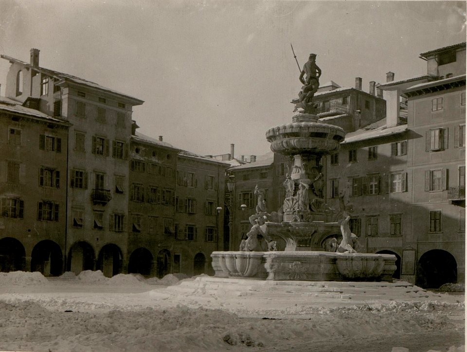 Trient, Domplatz. (BildID 15508794)
