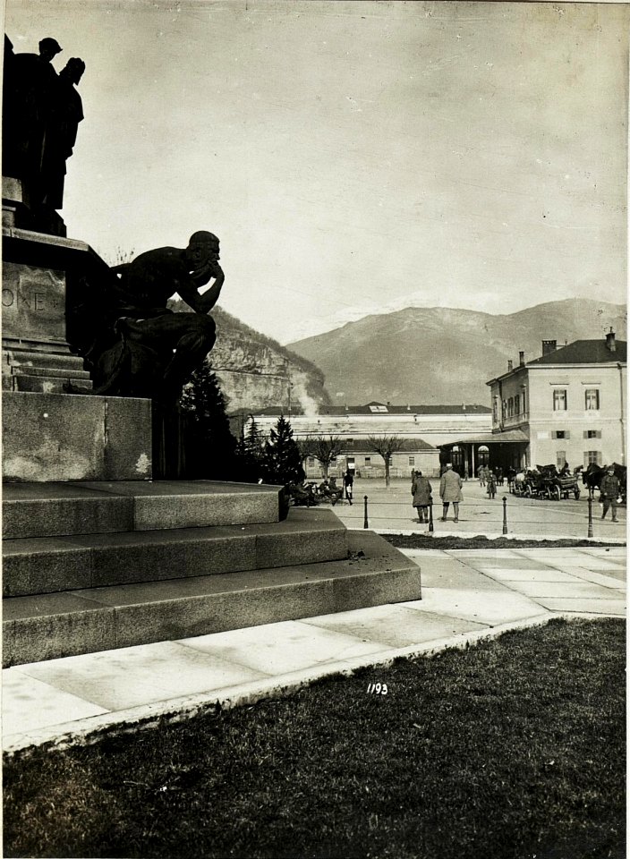 Trient, Dante Denkmal, Detail. (BildID 15587342)