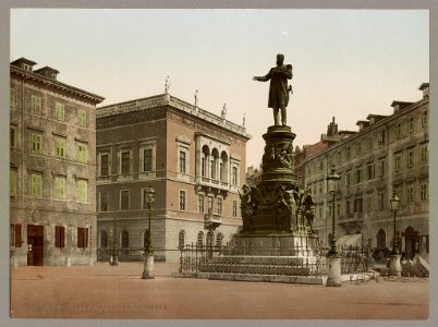 Trieste. Piazza San Giuseppe. Monumento Massimilliano LOC ppmsca.52683